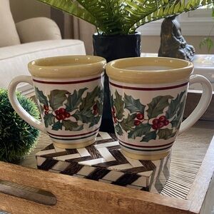 NIB LONGABERGER AMERICAN HOLLY MUG SET (2)